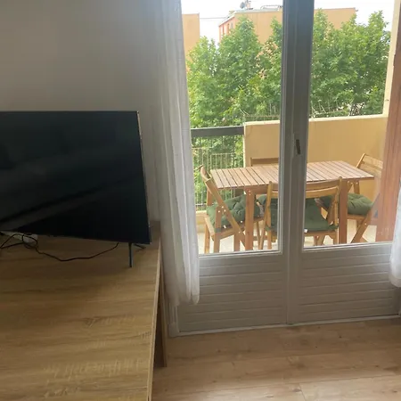 Juan F3 100 M Des Plages Apartman *