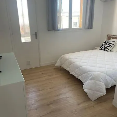 Juan F3 100 M Des Plages Appartement *