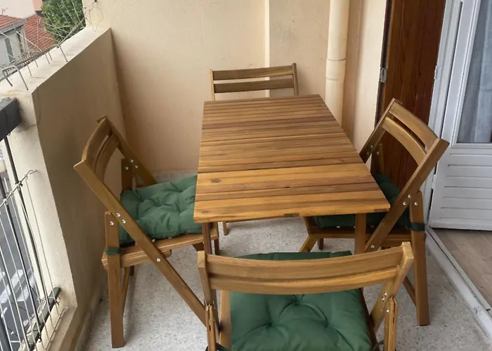 Juan F3 100 M Des Plages Apartamento Antibes